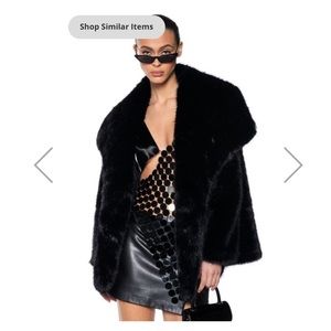 Akira old Hollywood faux fur jacket